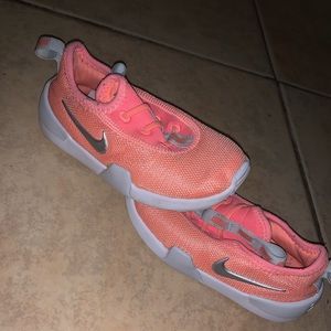 Nike size 10C Orange Tennis Shoes